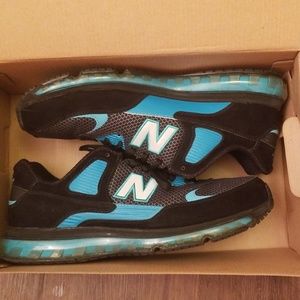 Size 9 ML 937  NB sneakers